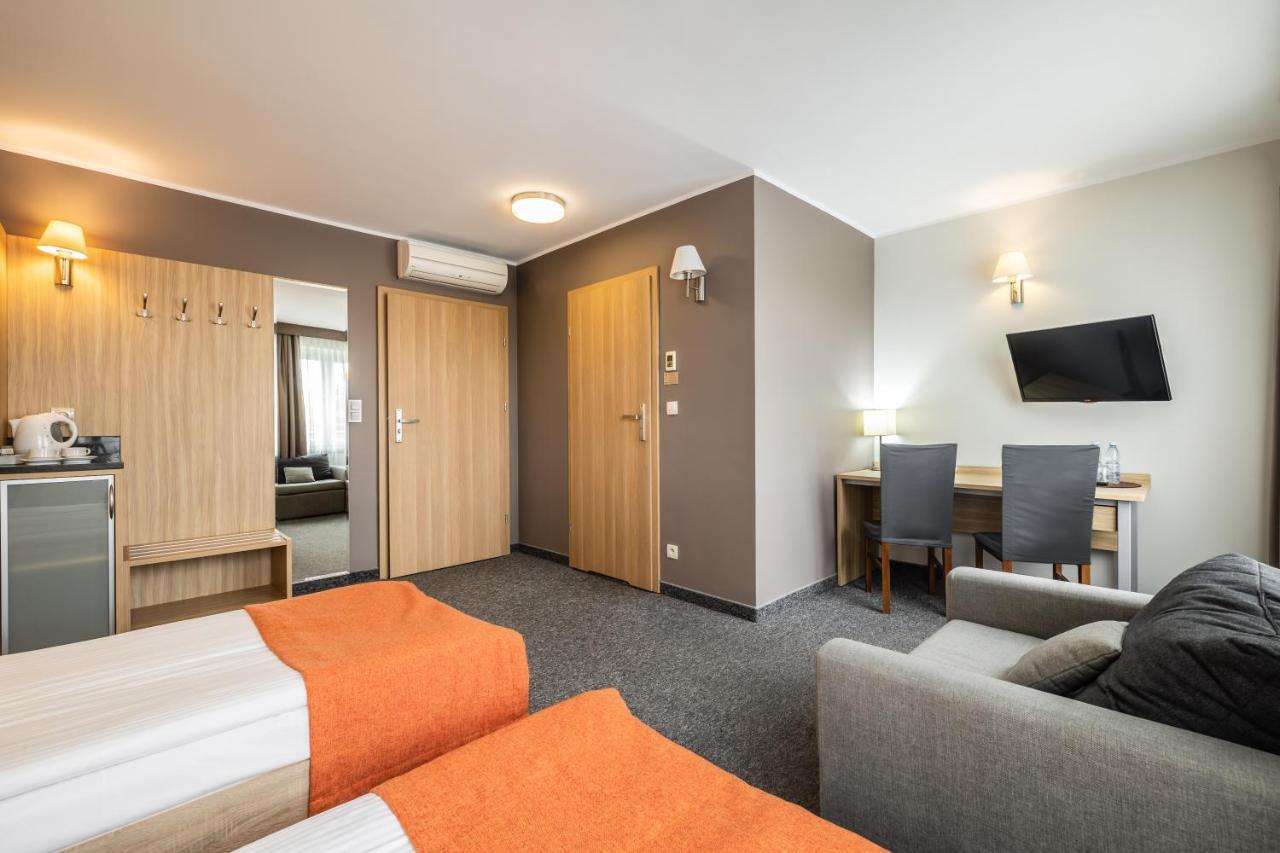 Hotel Lesny Bialystok Exterior photo