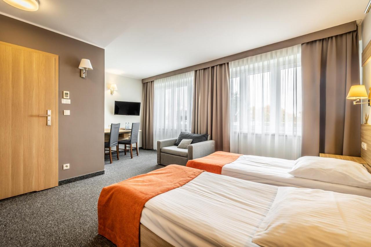 Hotel Lesny Bialystok Exterior photo