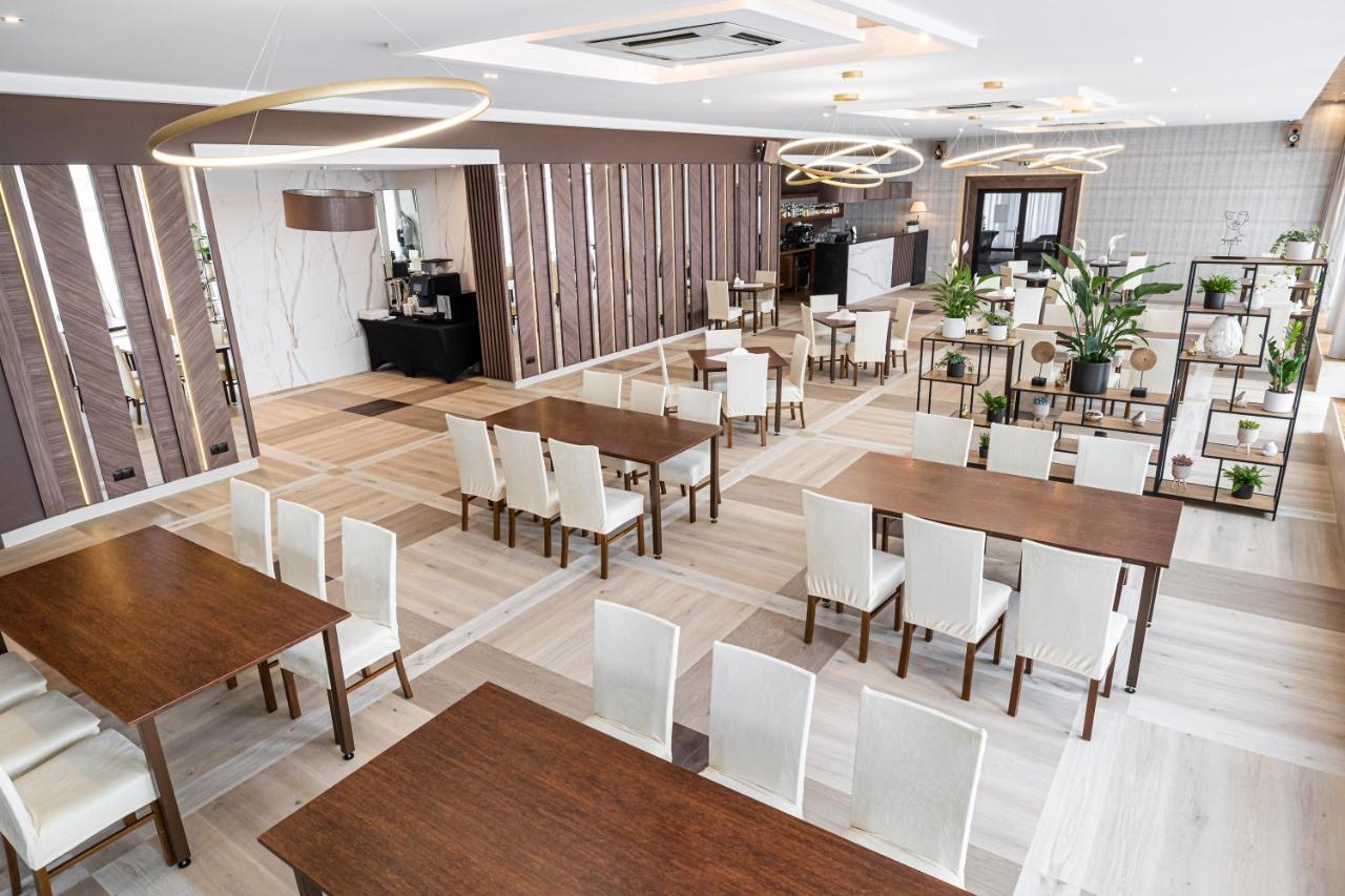 Hotel Lesny Bialystok Exterior photo
