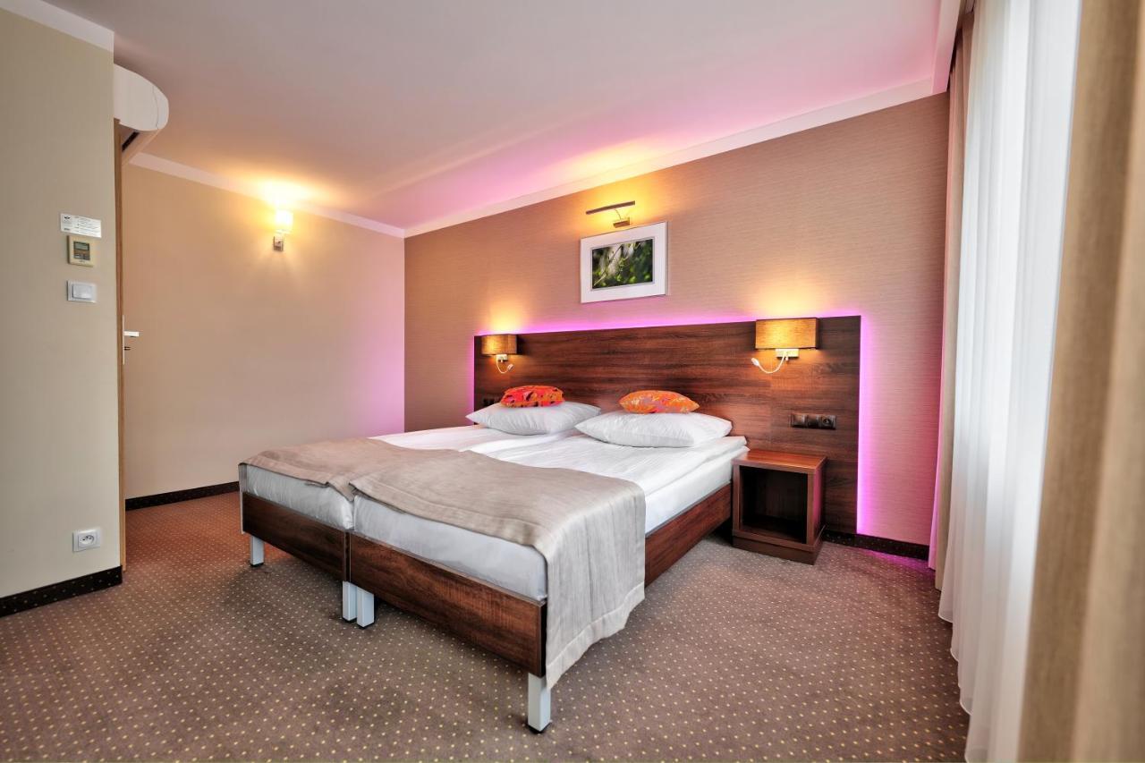 Hotel Lesny Bialystok Exterior photo