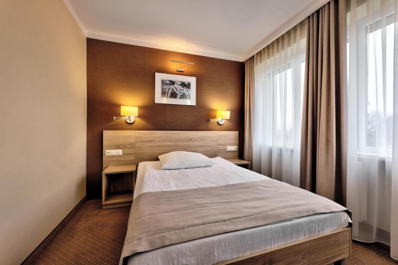 Hotel Lesny Bialystok Exterior photo